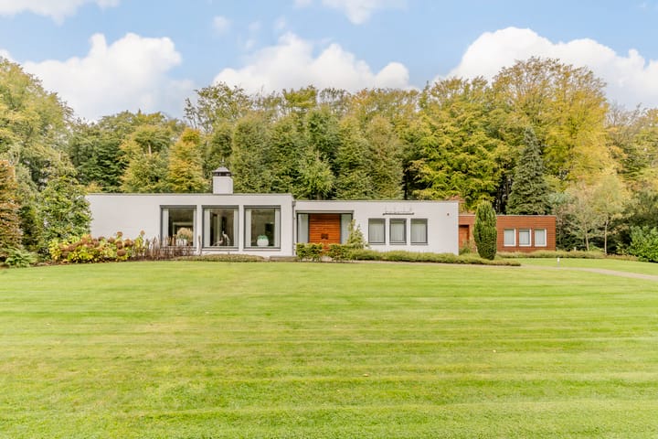 Finantiën 2 in Loon op Zand foto