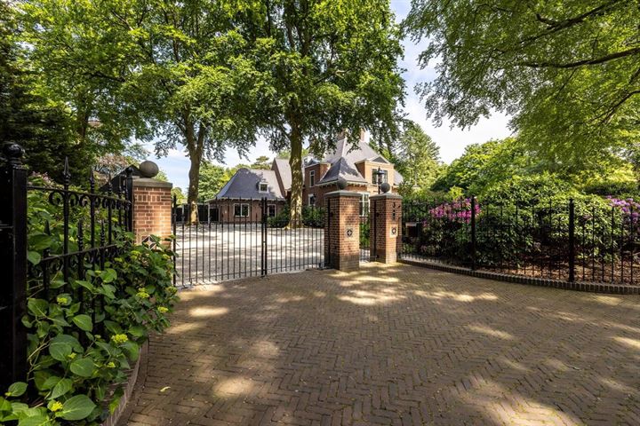 Flevolaan 3 in Huizen foto