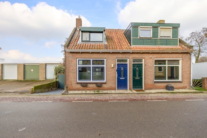 Flierstraat 8 in Lage Zwaluwe foto