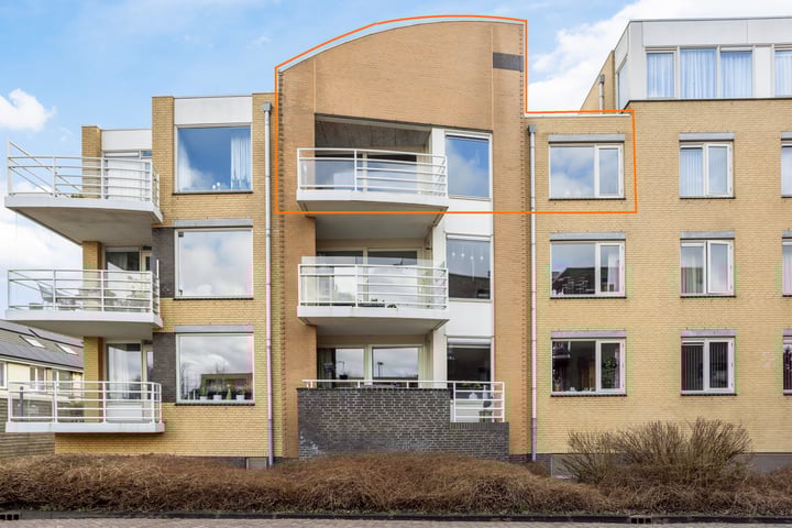 Flitsstraat 12 in Sneek foto