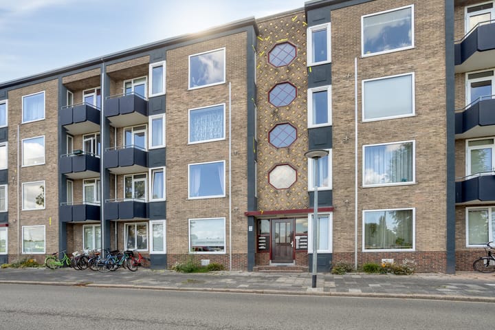 Florakade 478 in Groningen foto