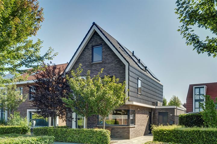 Floralaan 26 in Elst foto