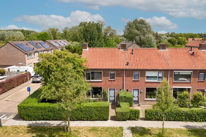 Florastraat 72 in Boven-Leeuwen foto