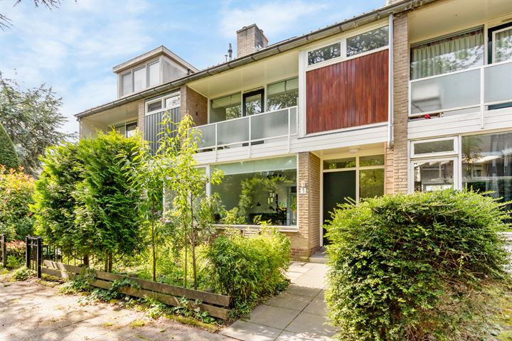 Floris Versterlaan 5 in Oegstgeest foto