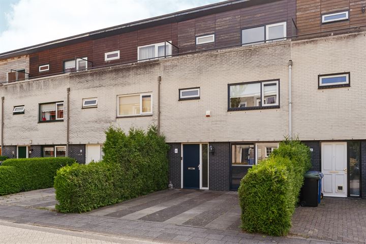 Floris Versterstraat 12 in Almere foto