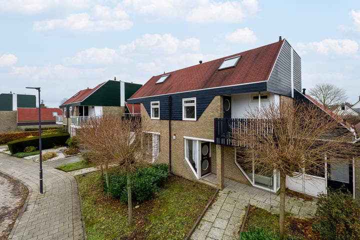 Fluessen 55 in Drachten foto