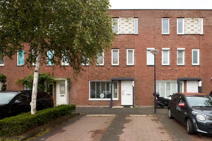 Fluessenlaan 36 in Amsterdam foto