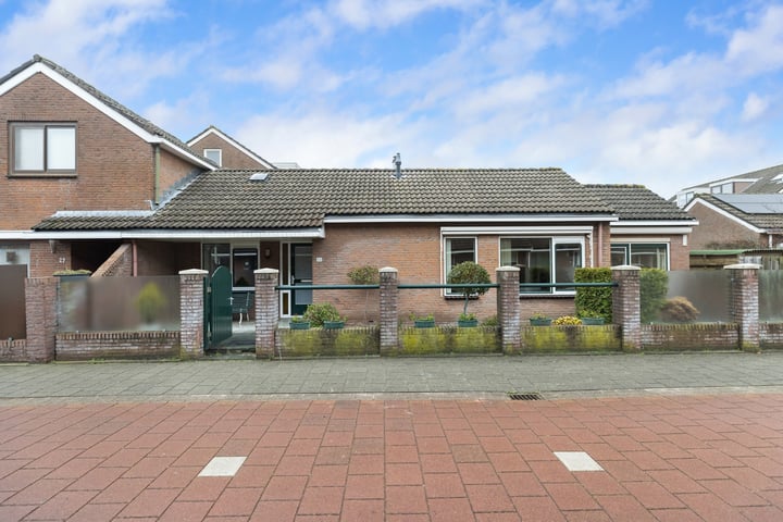 Fluitekruid 26 in Nieuwerkerk aan den IJssel foto
