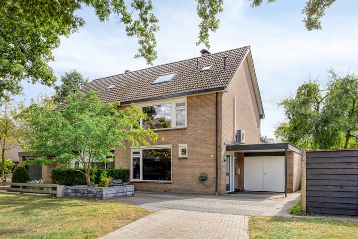 Fluitekruidlaan 31 in Scherpenzeel foto
