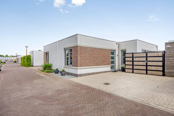 Fluitenkruid 19 in Berghem