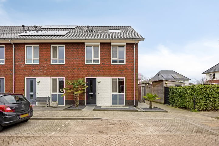 Fluweelboomstraat 21 in Lent foto