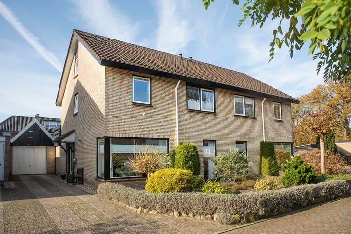 Fluweelstraat 21 in Borne