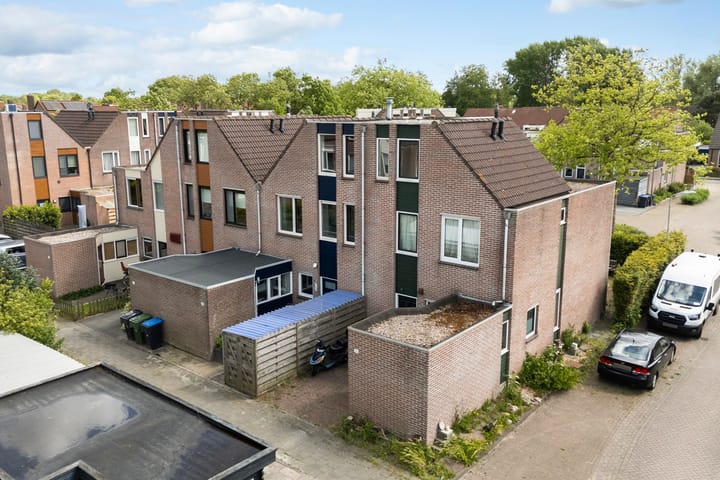 Fogelsanghstate 30 in Leeuwarden foto