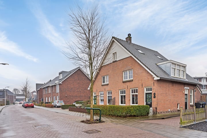 Folkertsstraat 17 in Arkel foto
