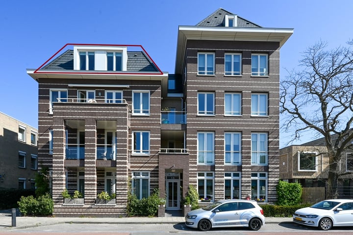 Fonteynenburghlaan 6A in Voorburg foto