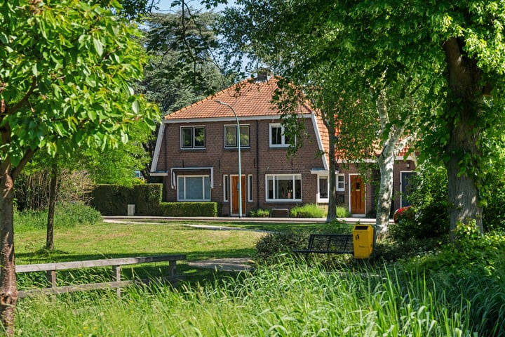 Fop Smitstraat 37 in Alblasserdam foto
