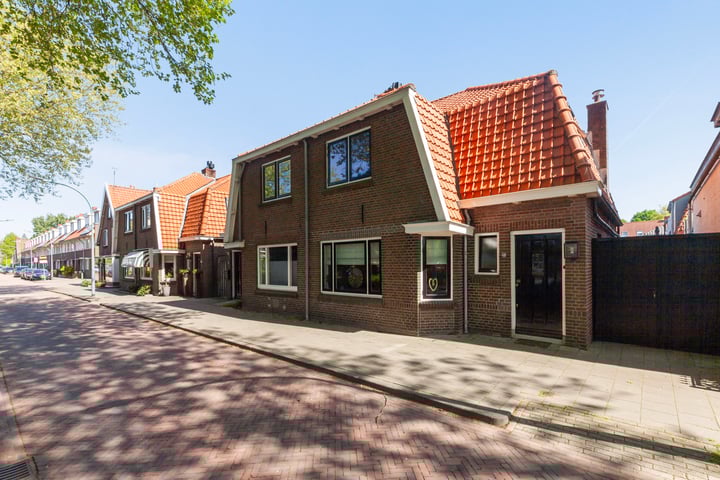 Fop Smitstraat 43 in Alblasserdam foto