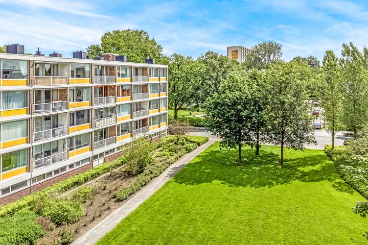 Franciscus van Assisiëlaan 29 in Amstelveen foto