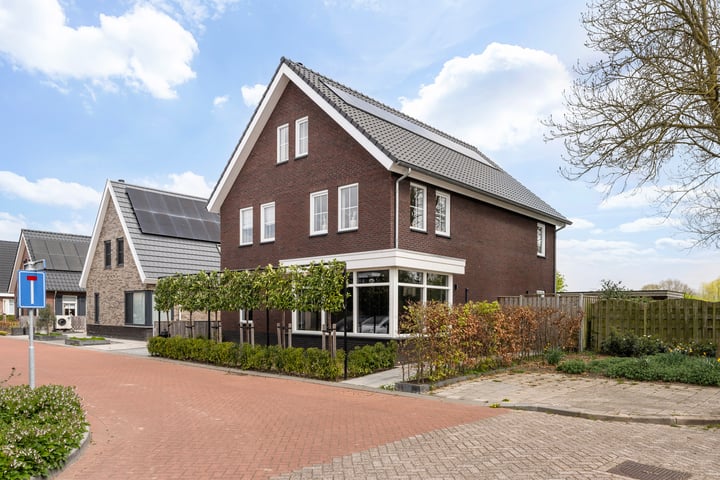 Frans Hommellaan 2 in Oud-Vossemeer foto