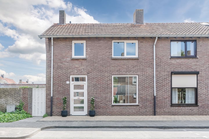 Frans Knaapenstraat 10 in Geldrop foto