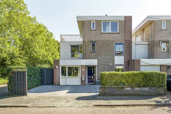 Frans ter Gastlaan 1 in Amstelveen foto