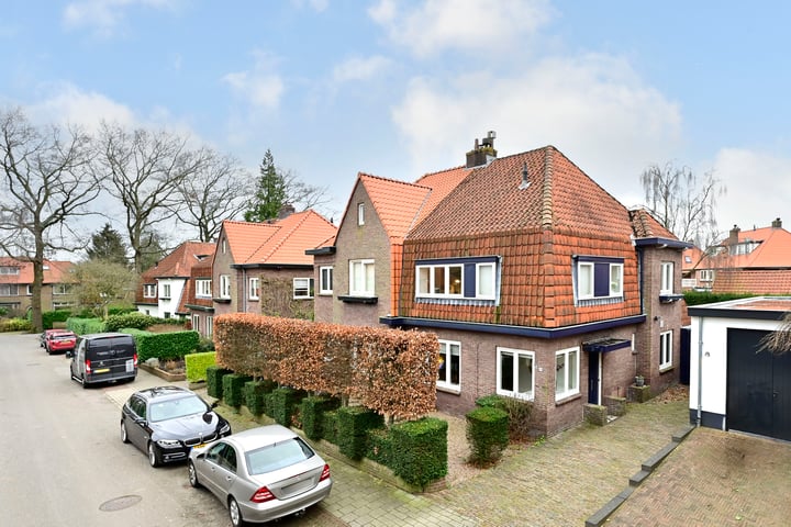 Frans van Mierislaan 16 in Hilversum foto