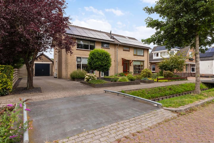 Frans van Mierisstraat 10 in Apeldoorn foto