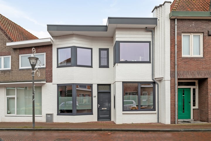 Frans van Waesberghestraat 17 in Hulst foto
