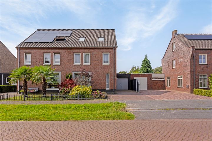 Frans Woltersstraat 14 in Horst foto