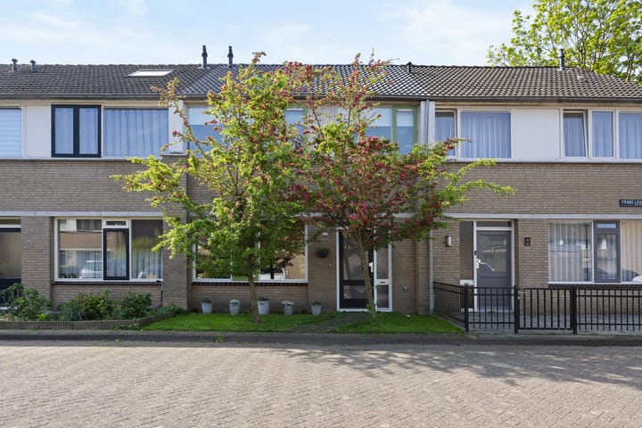 Franz Lehárpark 39 in Waalwijk foto