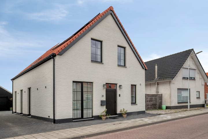 Frederik Hendrikstraat 20 in Lamswaarde foto