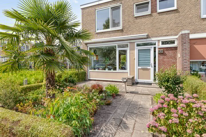 Frederik van Eedenlaan 25 in Delft