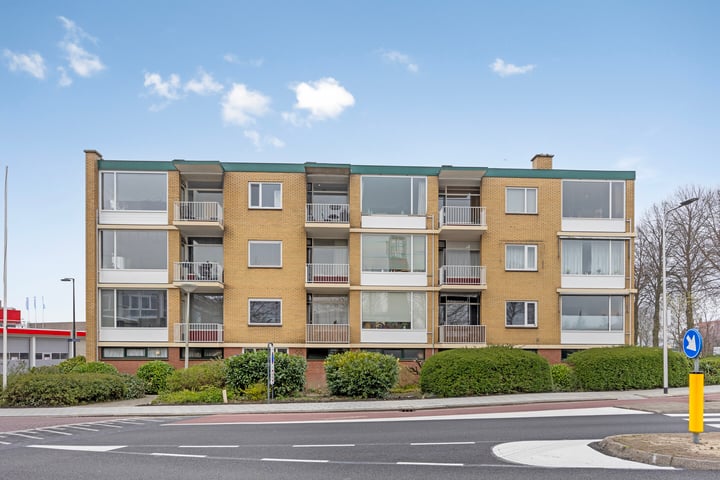 Frederik van Eedenplein 7 in Hazerswoude-Rijndijk foto