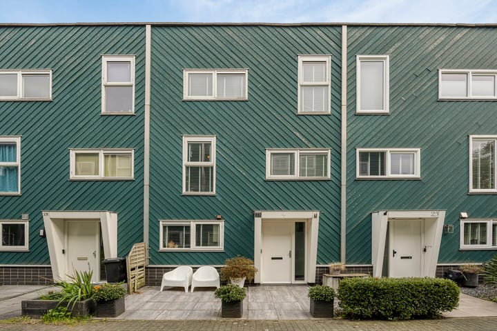 Frederiksveld 27 in Nieuw-Vennep foto