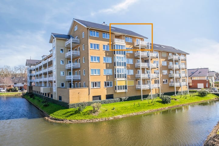 Freijaholm 42 in Schiedam