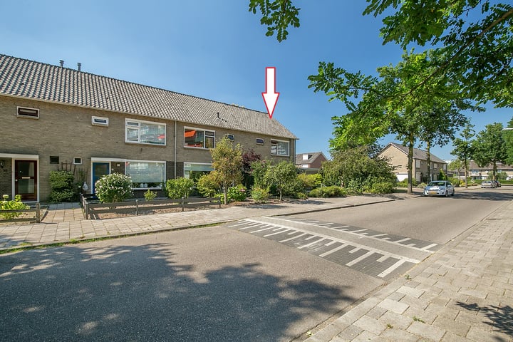 Frerikshuislaan 24 in Almelo foto