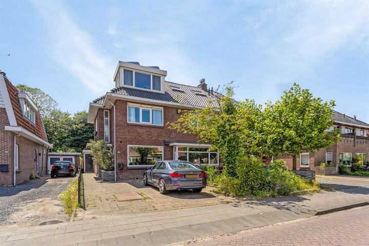 Friedalaan 24 in Zwanenburg foto