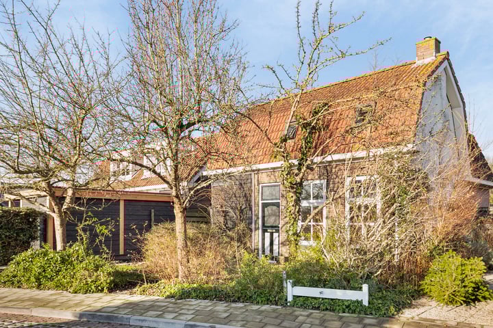 Friesestraat 1 in Wolphaartsdijk foto