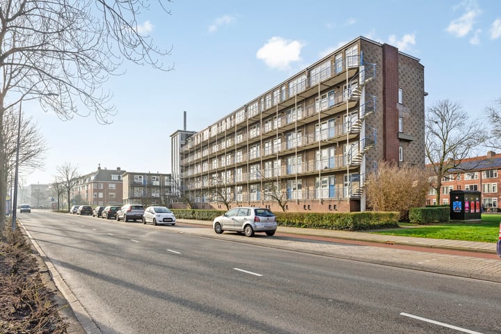 Friesestraatweg 280 in Groningen foto