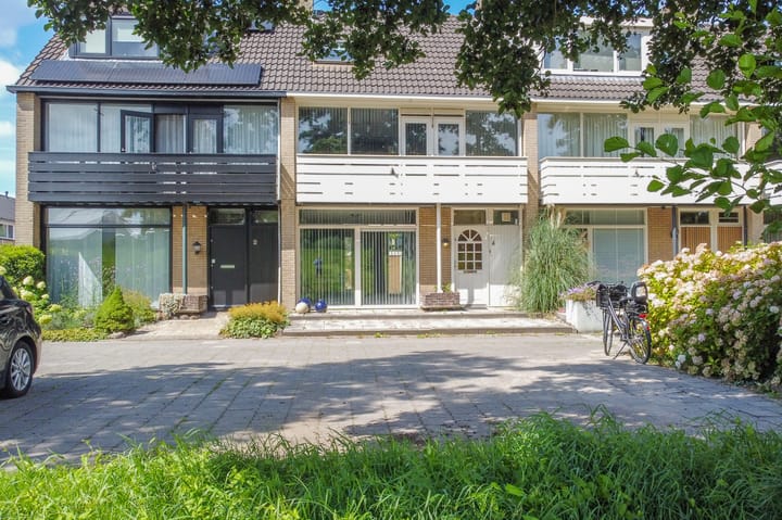 Futenlaan 4 in Vinkeveen
