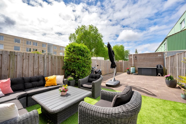 G.A. Overdijkinkstraat 66 in Almere