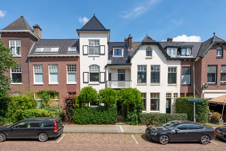 G.A. van Nispenstraat 8 in Arnhem foto