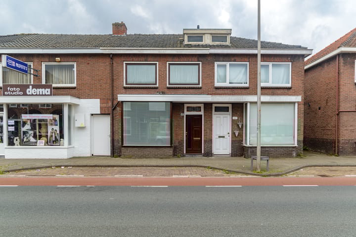 G.J. van Heekstraat 145 in Enschede foto