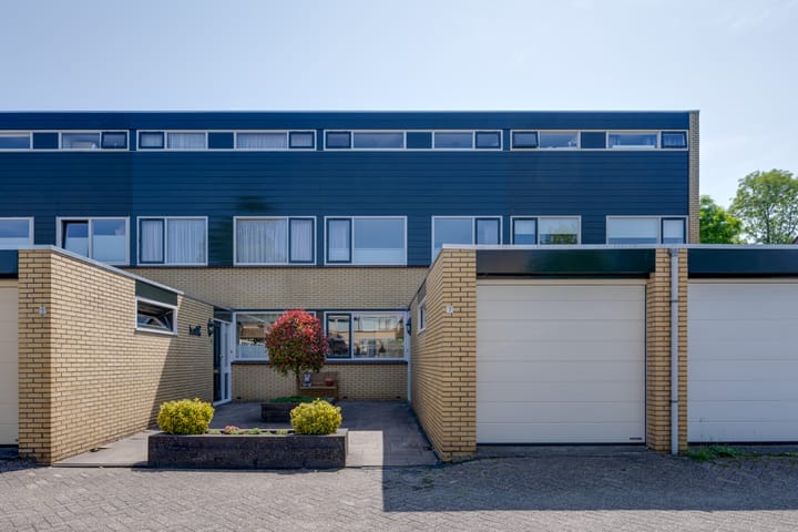 G. Leegwaterhof 7 in Purmerend foto