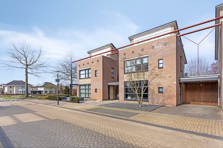Gaast 15 in Uden foto