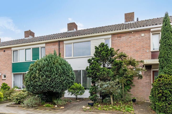 Gabriël Metsustraat 19 in Enschede foto