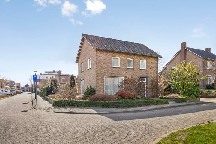 Gabriël Metsustraat 2 in Boxmeer foto