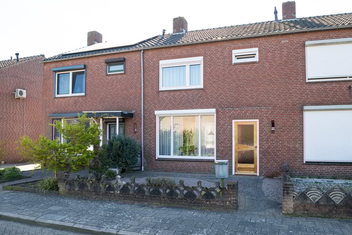 Galamastraat 22 in 's-Heerenberg foto