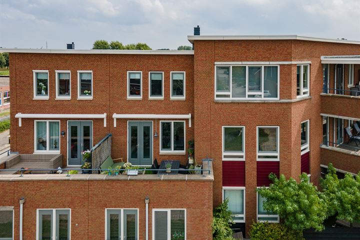 Galerijmuur 41 in Houten foto