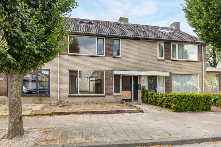 Galileistraat 8 in Oosterhout foto